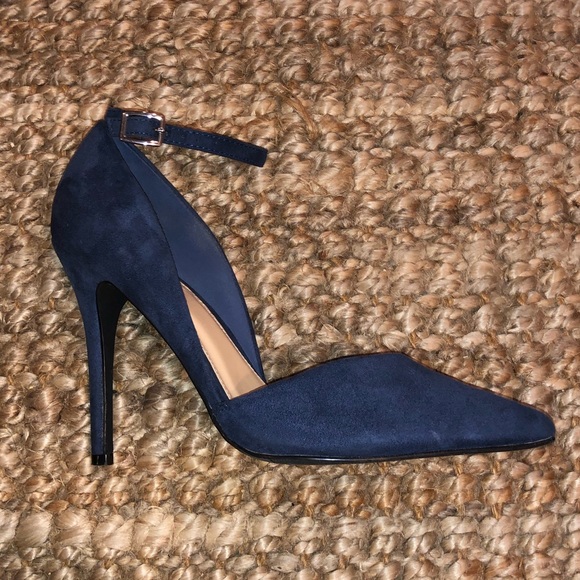 Forever 21 point toe heels - Picture 3 of 6